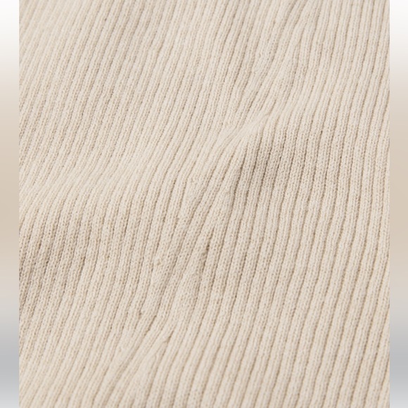 NWOT Scoopneck Skimming Sweater Tank - Picture 2 of 5